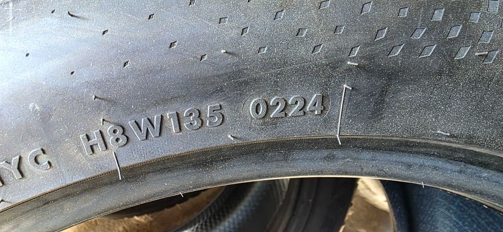 285 40 21 чисто нови