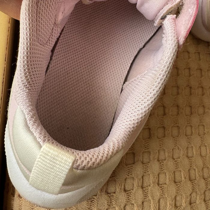 Nike Revolution 7 Younger Kids Shoes Найк детски маратонки момиче