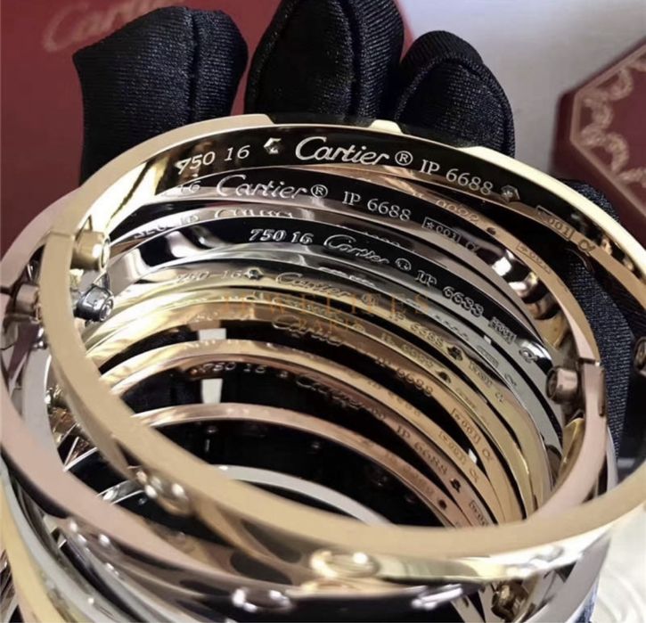 Позлатени гривни Cartier - 750 + подарък луксозна червена кутия