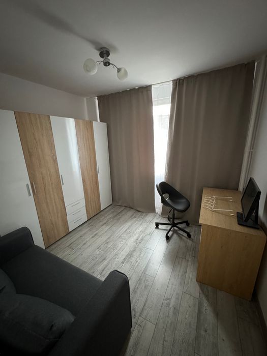 Inchiriez apartament 3 camere zona Piata Progresul