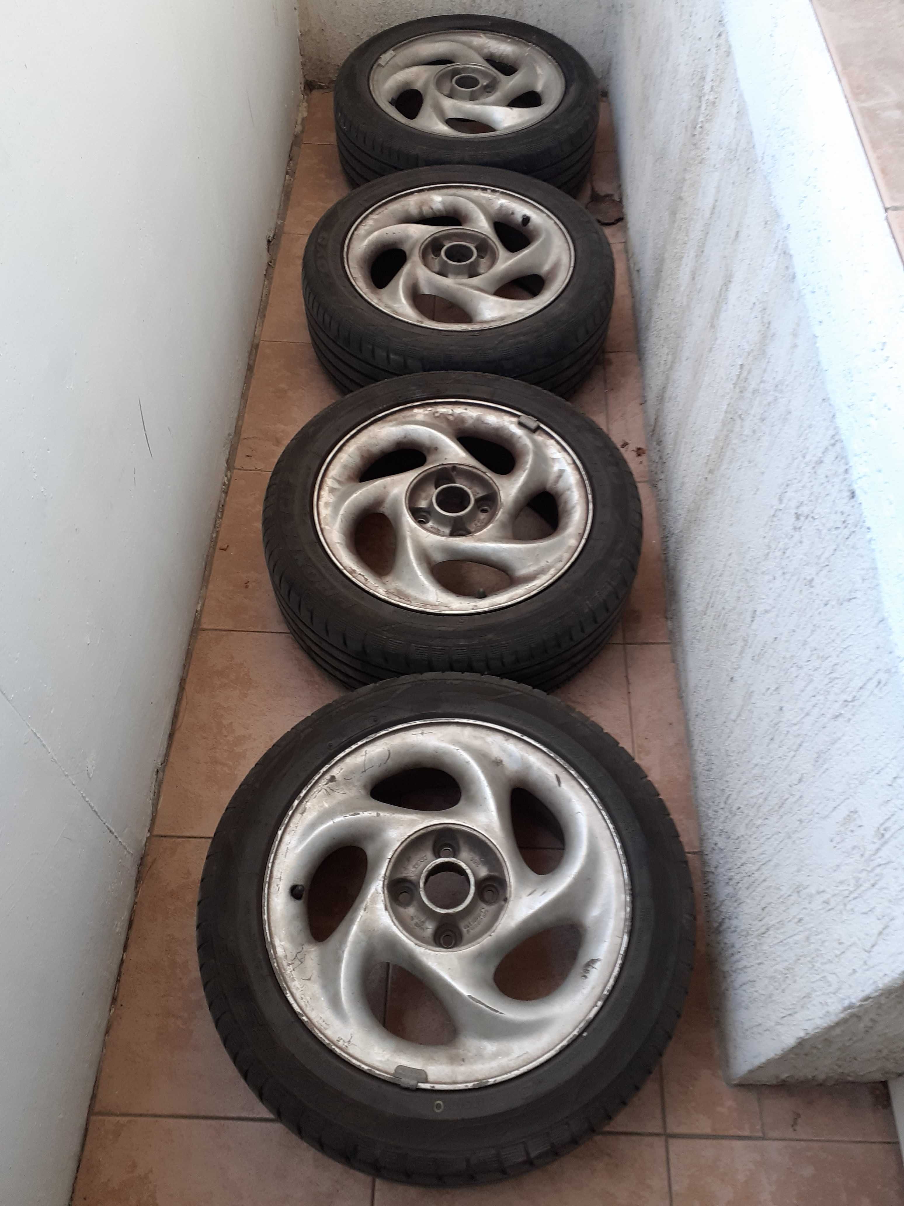 Летни гуми TOYO 195/50R15 с алуминиеви джанти (оригинални СЕАТ)