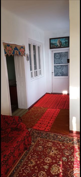Casă de vânzare și pământ în Leorinț