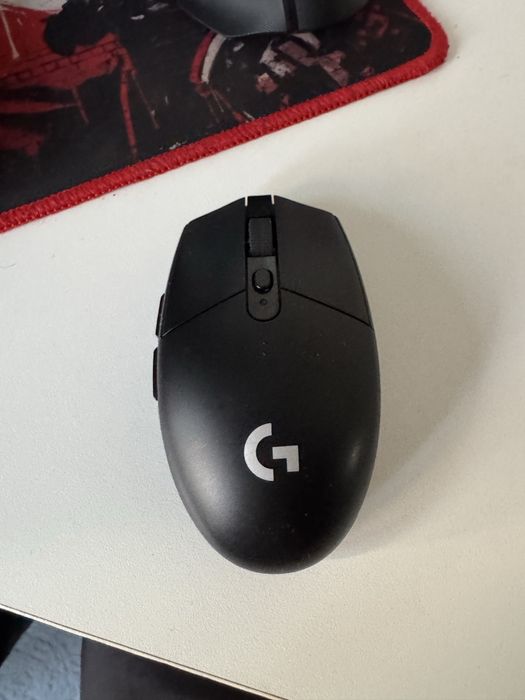 продам мышку logitech g304