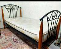кровать продам для спальни.