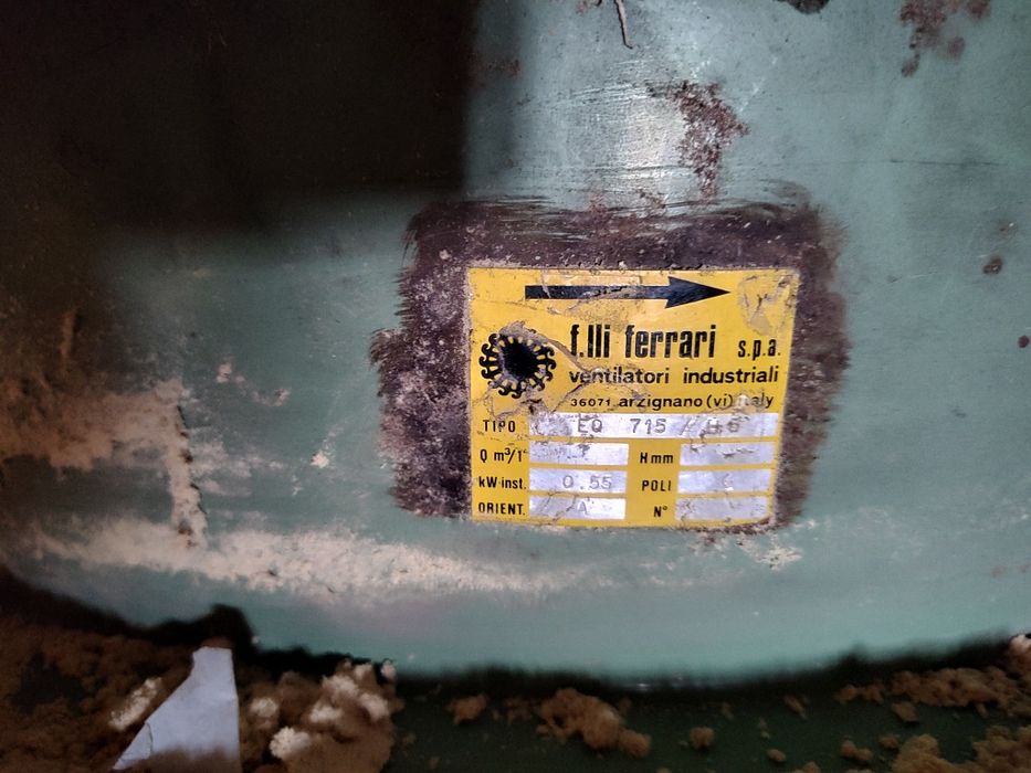 Vind  2 ventilatoare pt. Uscător cherestea.