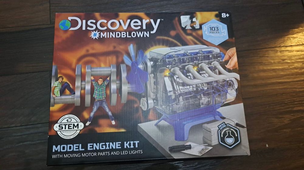 Motor mecanic de jucărie