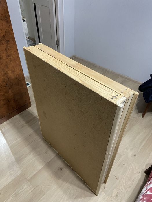 Продается раскладной стол.