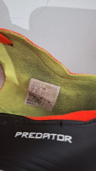 Ghete fotbal adidas predator marimea 40