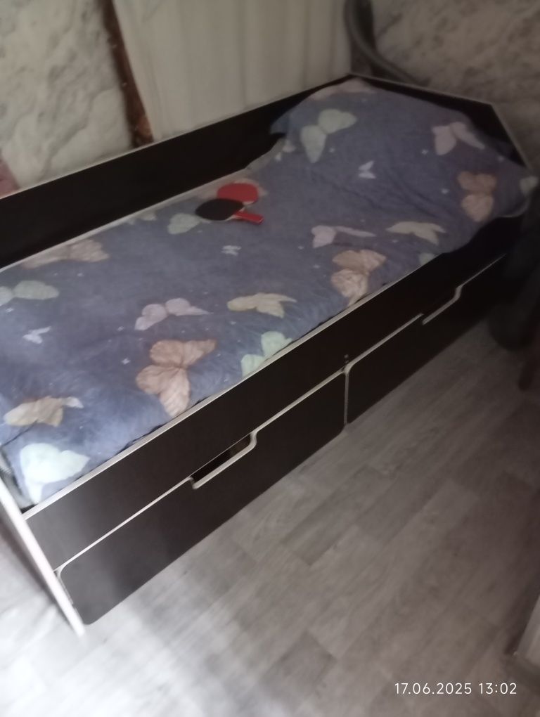 Двух ярусная кровать