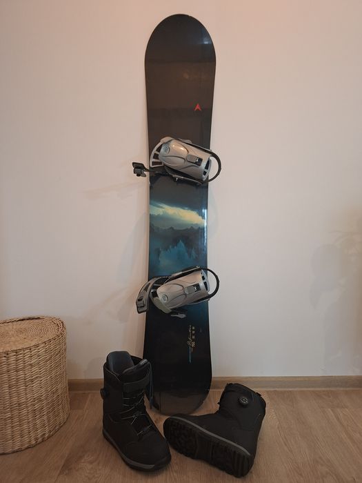 Snowboard DYNASTAR + boots Dreamscape