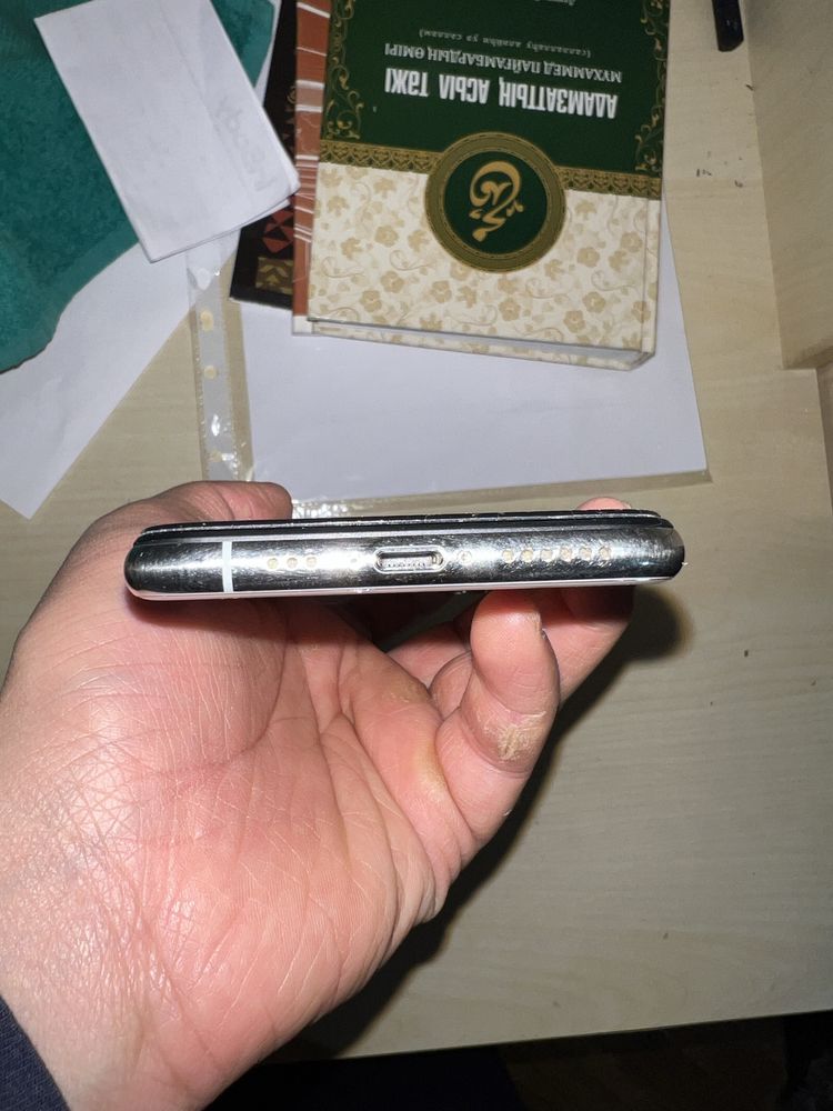 Iphone XS 64гб белый