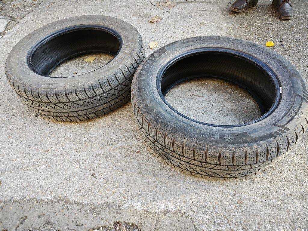 2бр Зимни гуми Petlas, SUV, 225/60/18