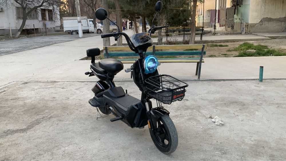 Elektroskuter новый