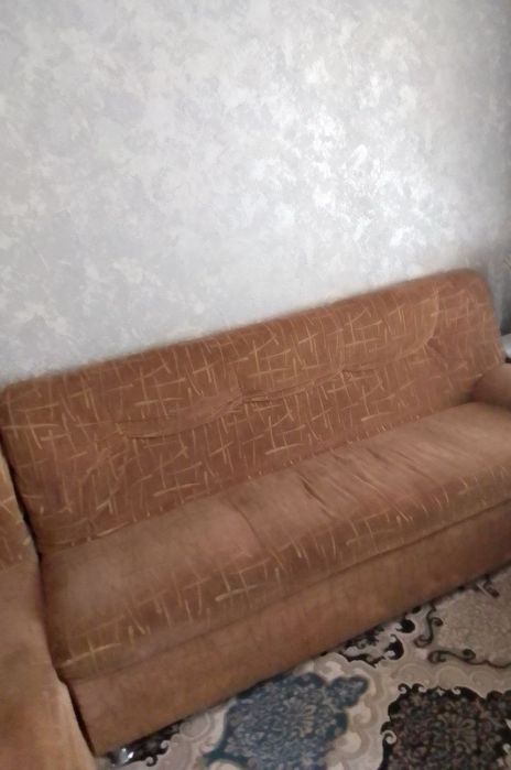 уголок сотилади б/у