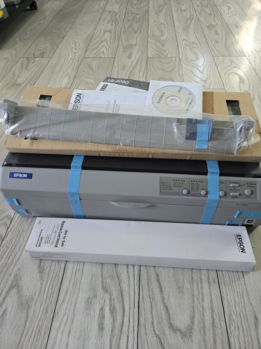 Imprimanta model LQ 2090