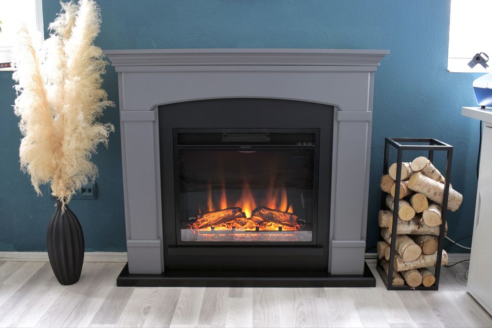 Semineu electric TAGU Helmi, cu focar electric inclus