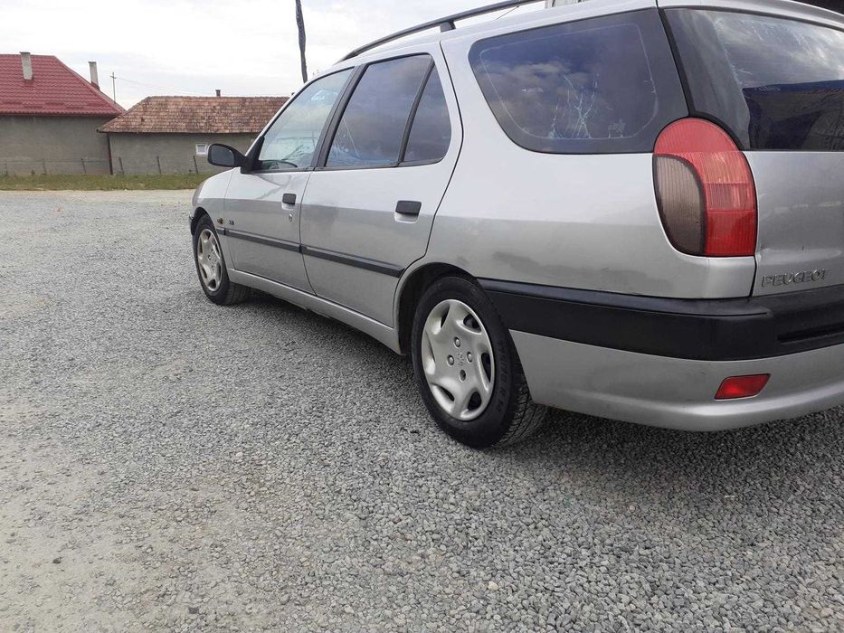 Vând urgent peugeot