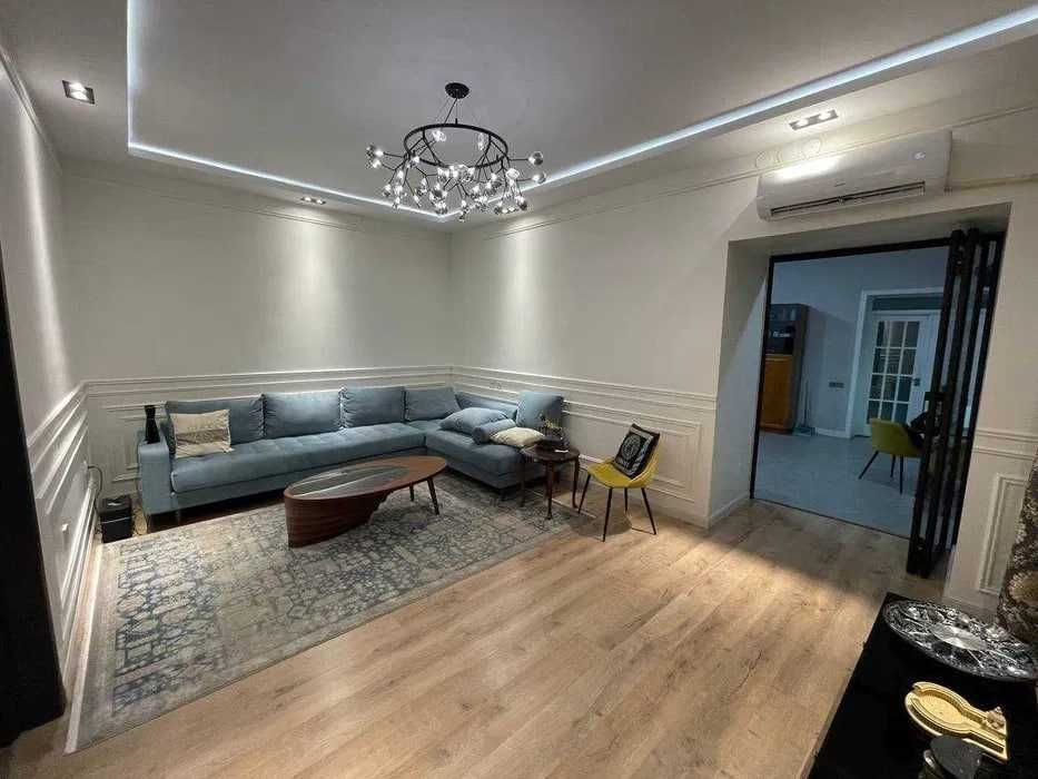 Сдается Евро Дом | 8 сот - 760 м2 | Саракулька | House for Rent