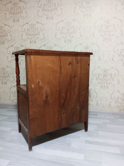 shkaf sotiladi srojna