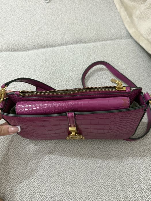 Оригинална чанта Guess