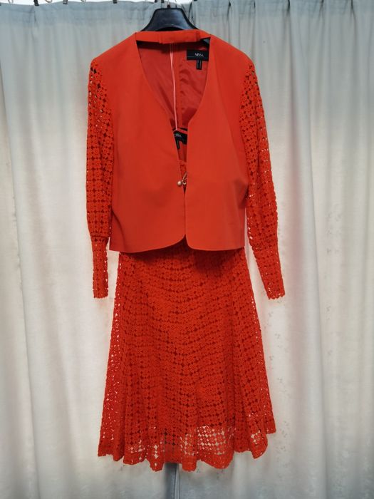 Pret FIX Vand rochie din dantela crosetata, cu sacou NISSA marimea 48