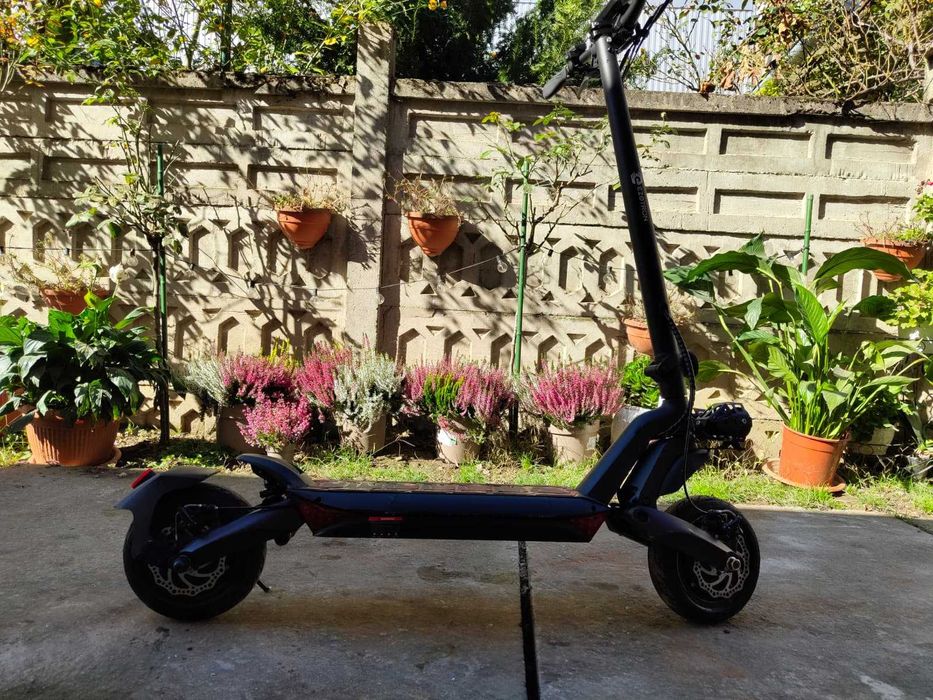 Trotinetă electrică Ezotron E100 Pro – 2000W, 48V 20Ah