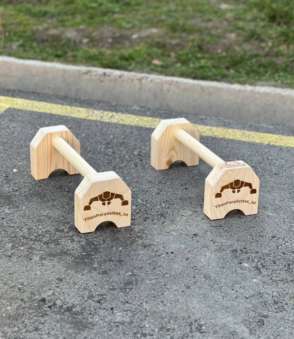 Паралетсы. упор для отжиманий