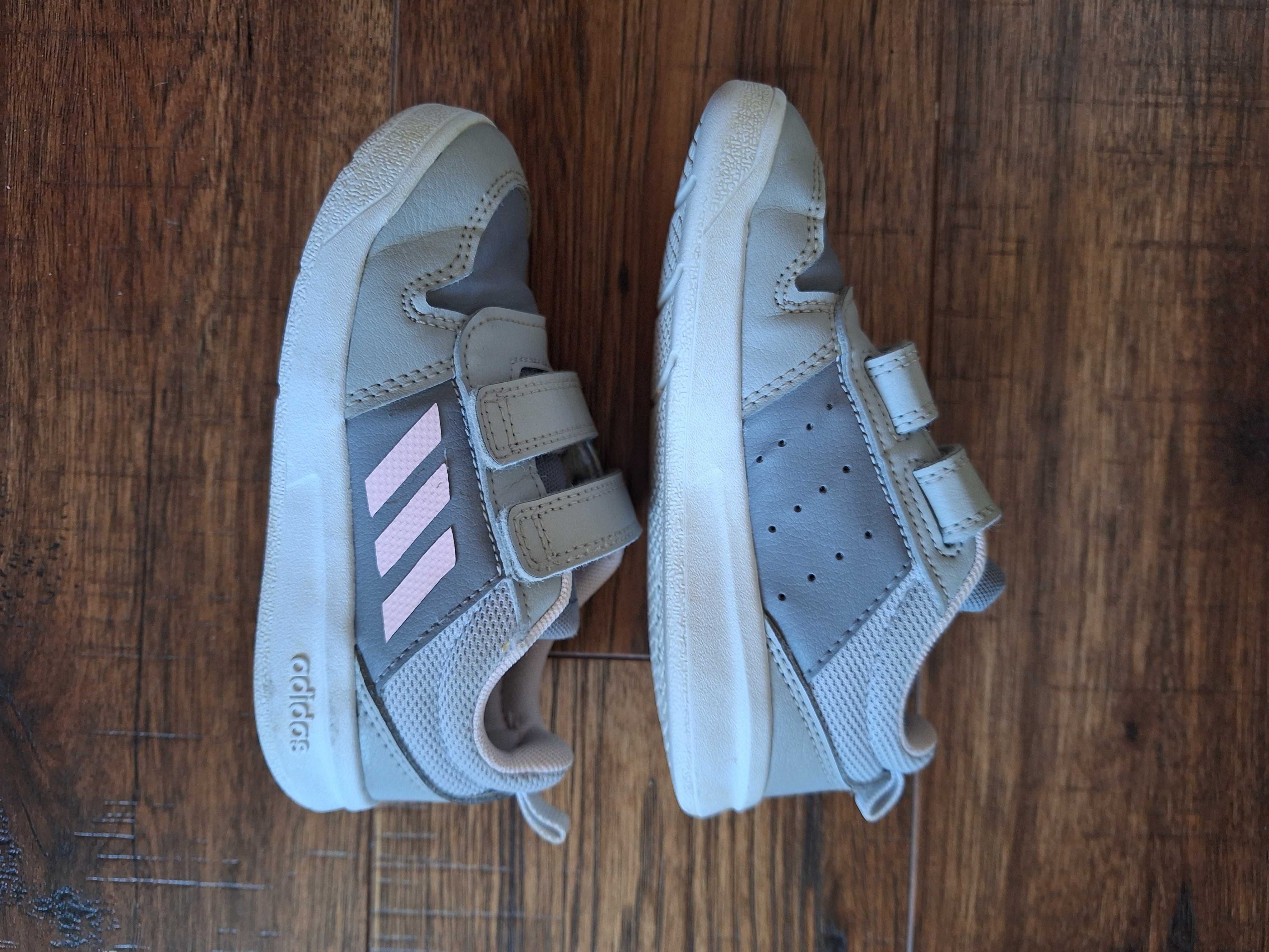 Маратонки Adidas 25 1/5