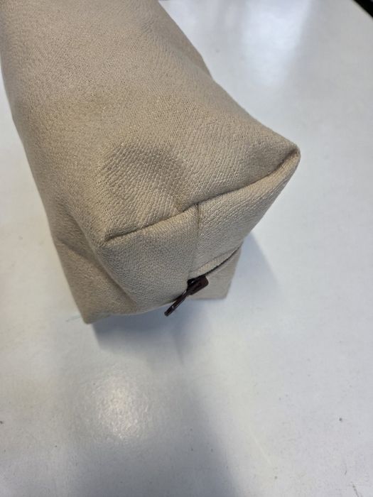 НЕСЕСЕР за дамски принадлежност ОТ ПЛАТ 8 лв.