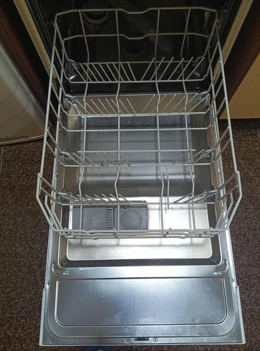 Съдомиялна Беко.