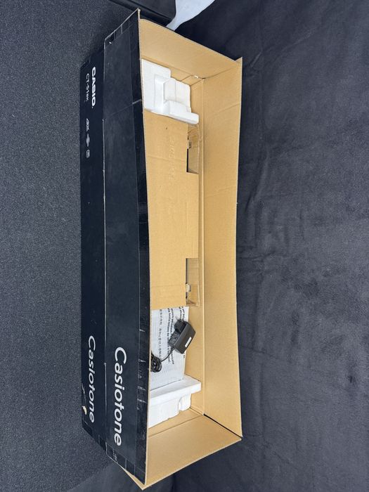 Pian portabil Casio Casiotone CT-S1BK 950