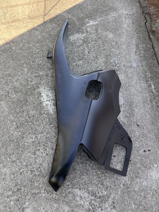 Aripă dreapta spate skoda superb 3.v.