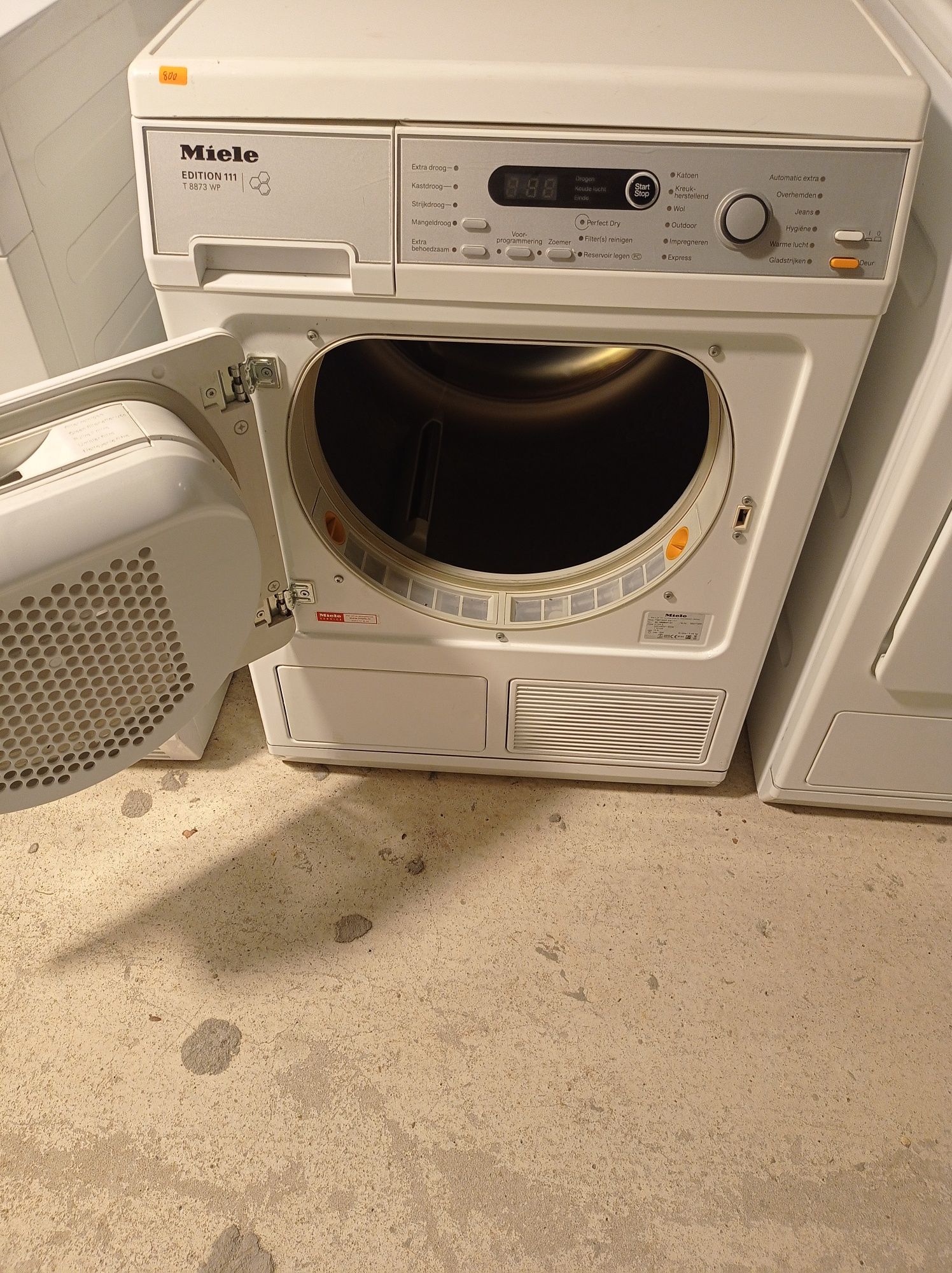 Сушилня Miele W8873WP.Термопомпа.7 кг.