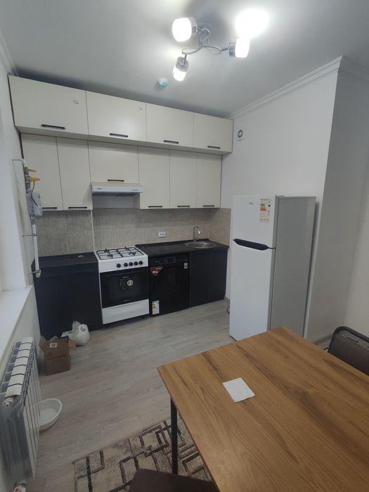 2 хонали уй ижарага берилади. Сдается двухкомнатная квартира.