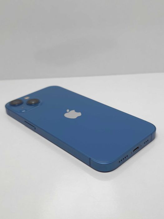 iPhone 13 256GB Blue