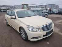 На части! Mercedes E200 CDI W212 комби автомат ОМ651 ляв волан!