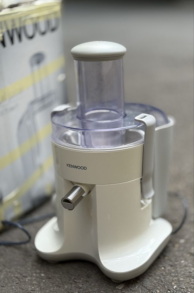 Сокоизстисквачка KENWOOD JE680