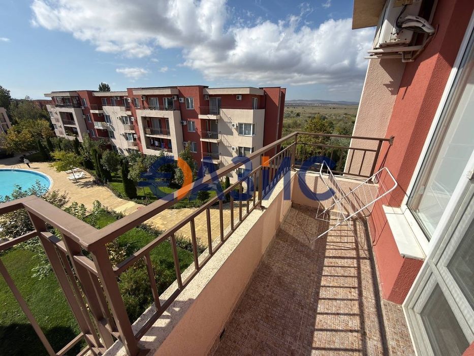 Тристаен апартамент в комплекс Holiday Fort Golf Club, 66 кв. м.,