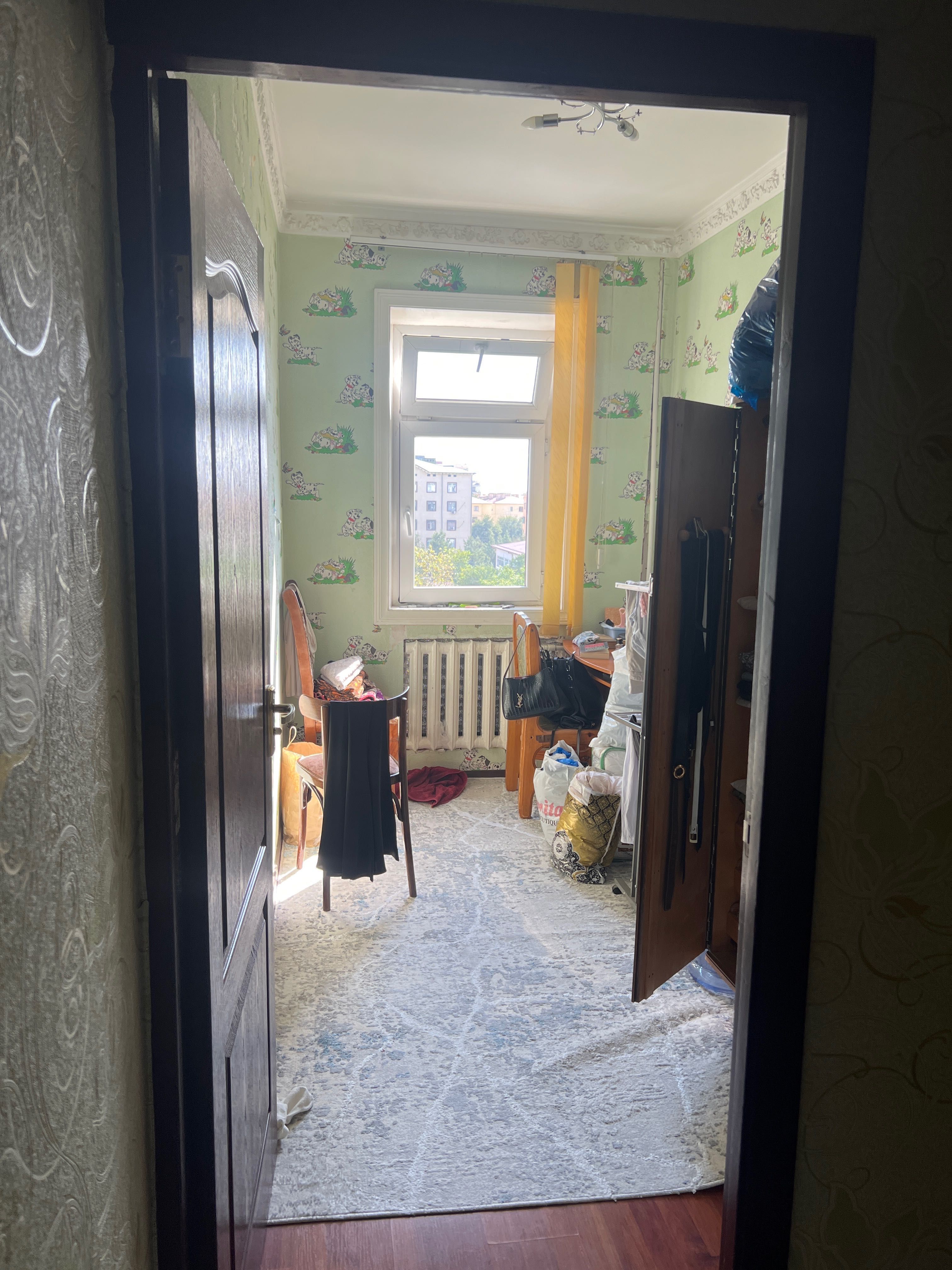 Продаю 4 комнатную квартиру,бектимиркий район масив Водник 12дом кв 72