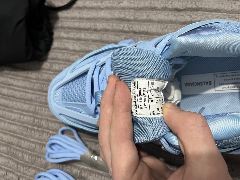 Balenciaga track led baby blue marimea 40 noi cu eticheta