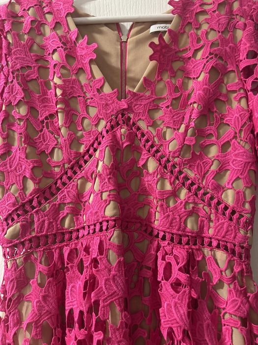 Vand rochita Motivi,marime M,fara eticheta