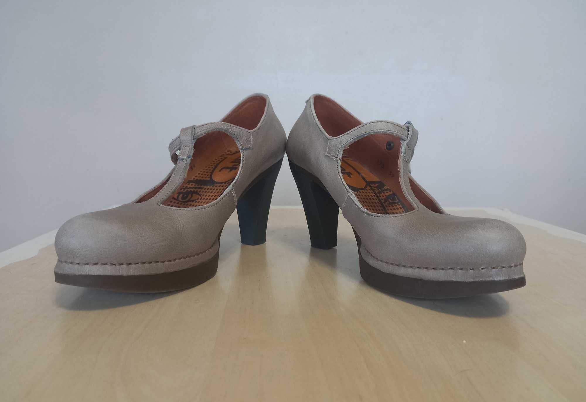 Art - кожени сиви обувки с масивен висок ток