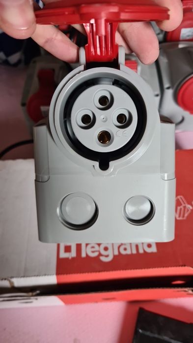 prize trifazica legrand