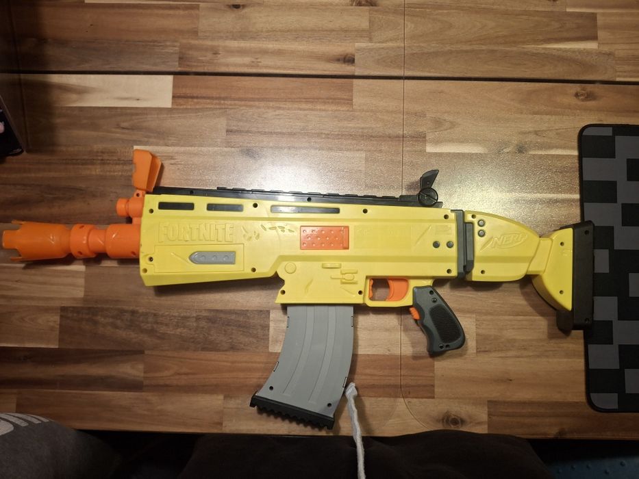 Nerf fortnite scar
