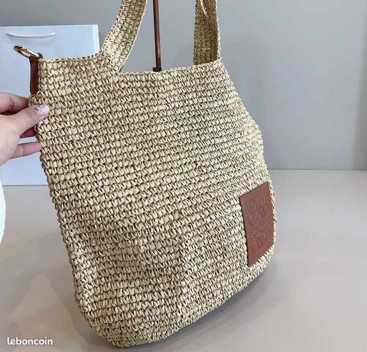 Дамска чанта Loewe