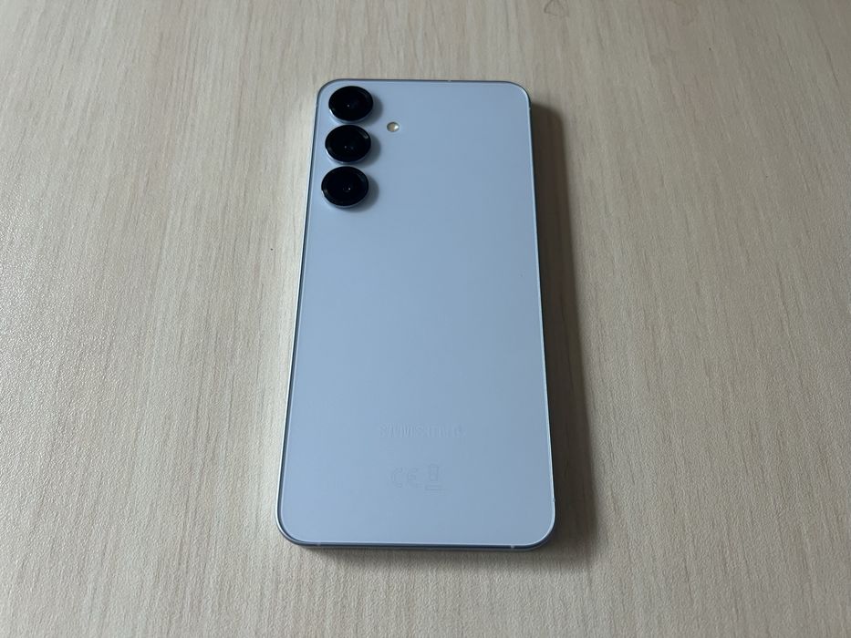 Продавам Samsung Galaxy S25+ 256/12GB