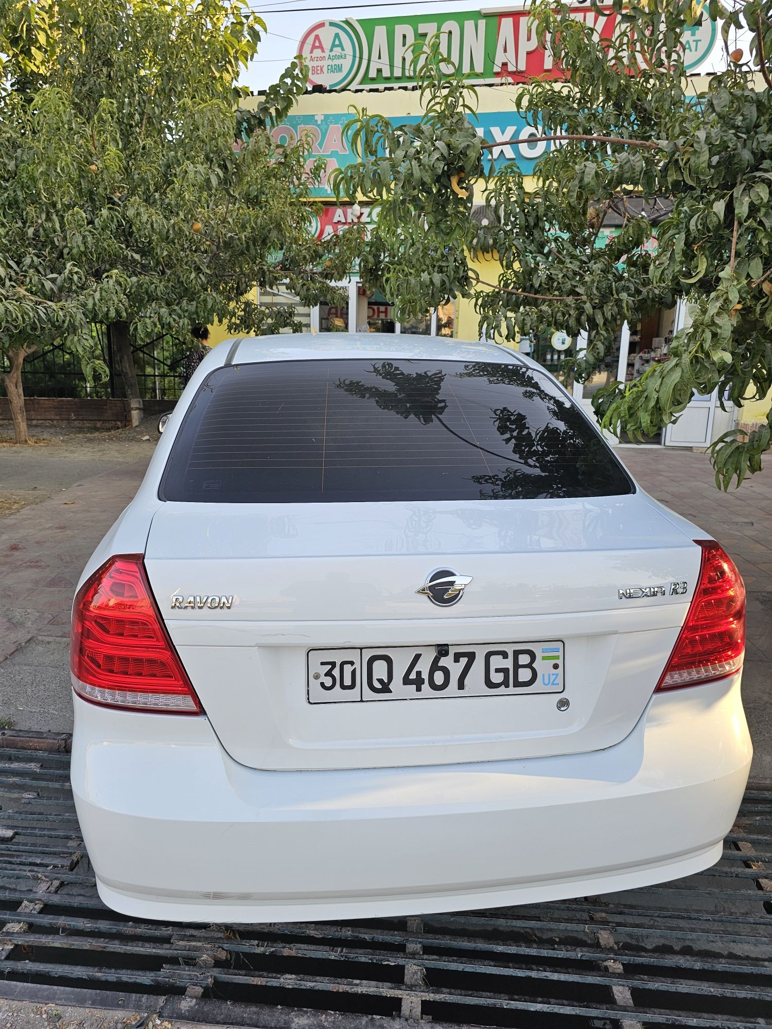 Nexia 3 sotiladi srochna