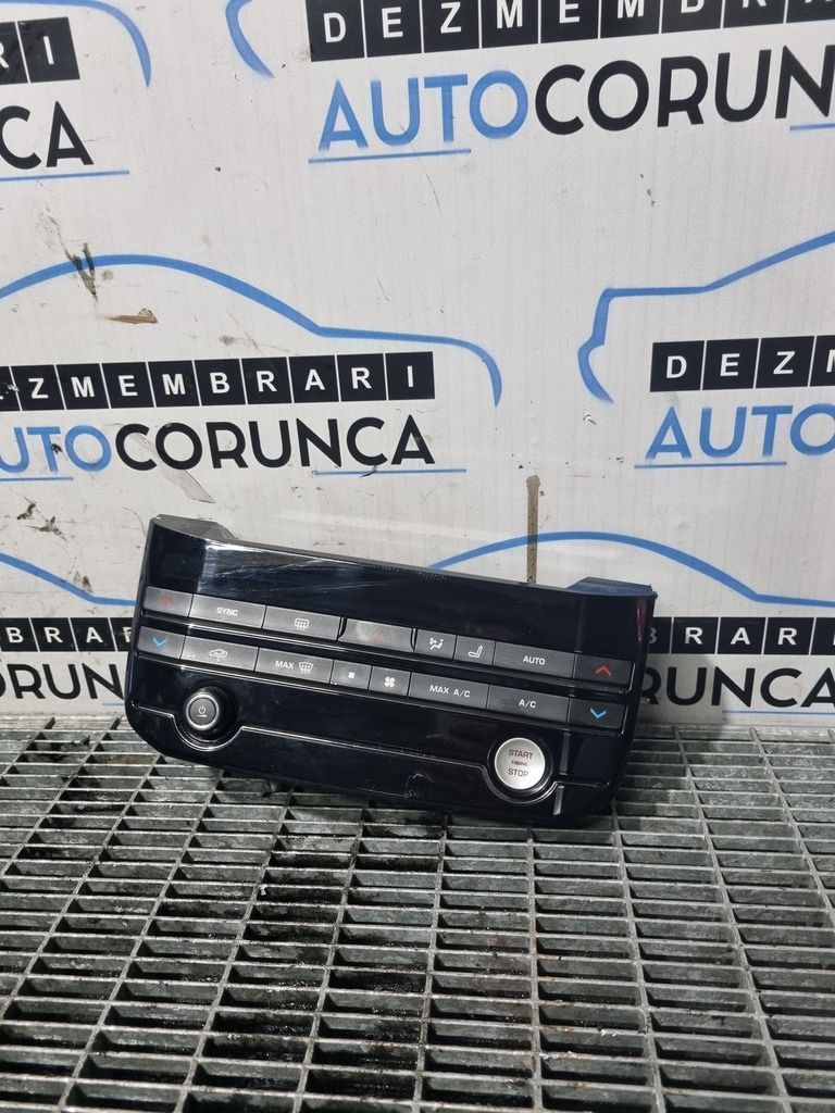 Panou Comanda AC Clima Jaguar F - Pace 2015 - 2020 (1141)