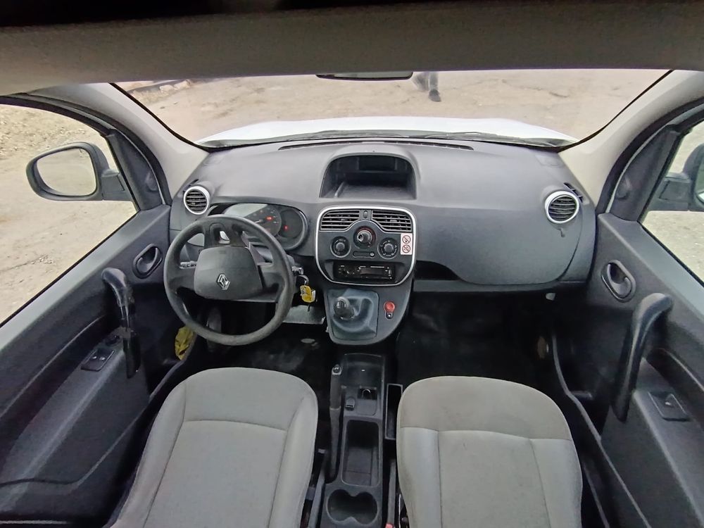 Vand Kangoo autoutilitara varianta lunga !