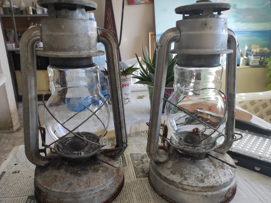 Газов ветроопорен фенер.